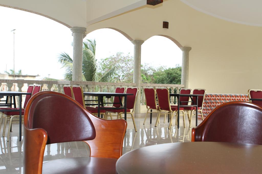 Hotel Residence Flamani Lomé Kültér fotó